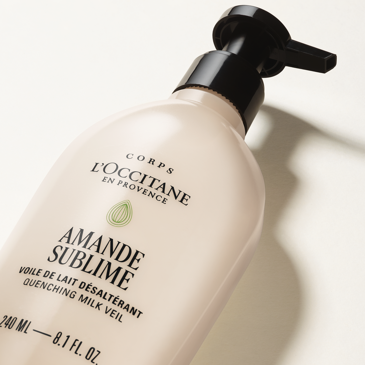 Увлажняющая молочная вуаль для тела Amande Sublime